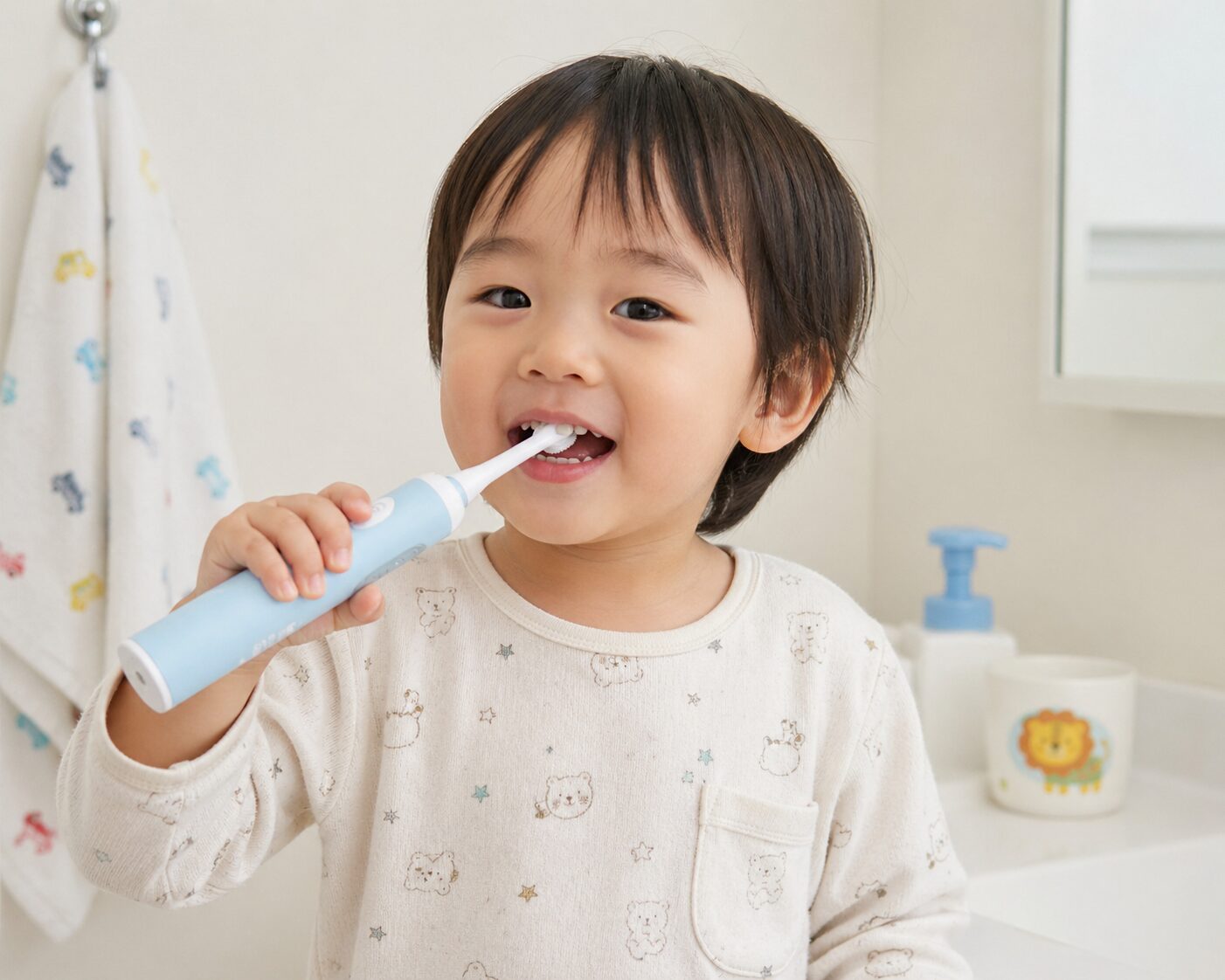 【1歳半の歯磨き嫌い】大暴れする子供には「電動歯ブラシ」が最強な件。ピジョン製品をガチレビュー！